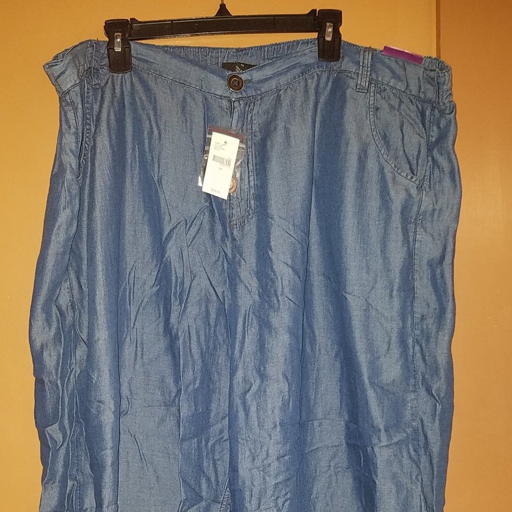 $64 LANE BRYANT 24 WIDE LEG LIGHT WEIGHT JEAN SHOR